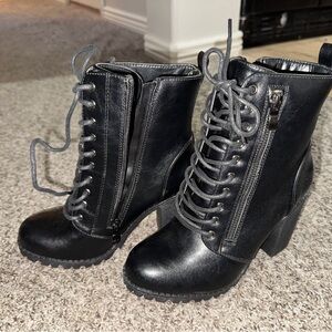 Dream Pairs Black Lace-Up Chunky Heel Boots